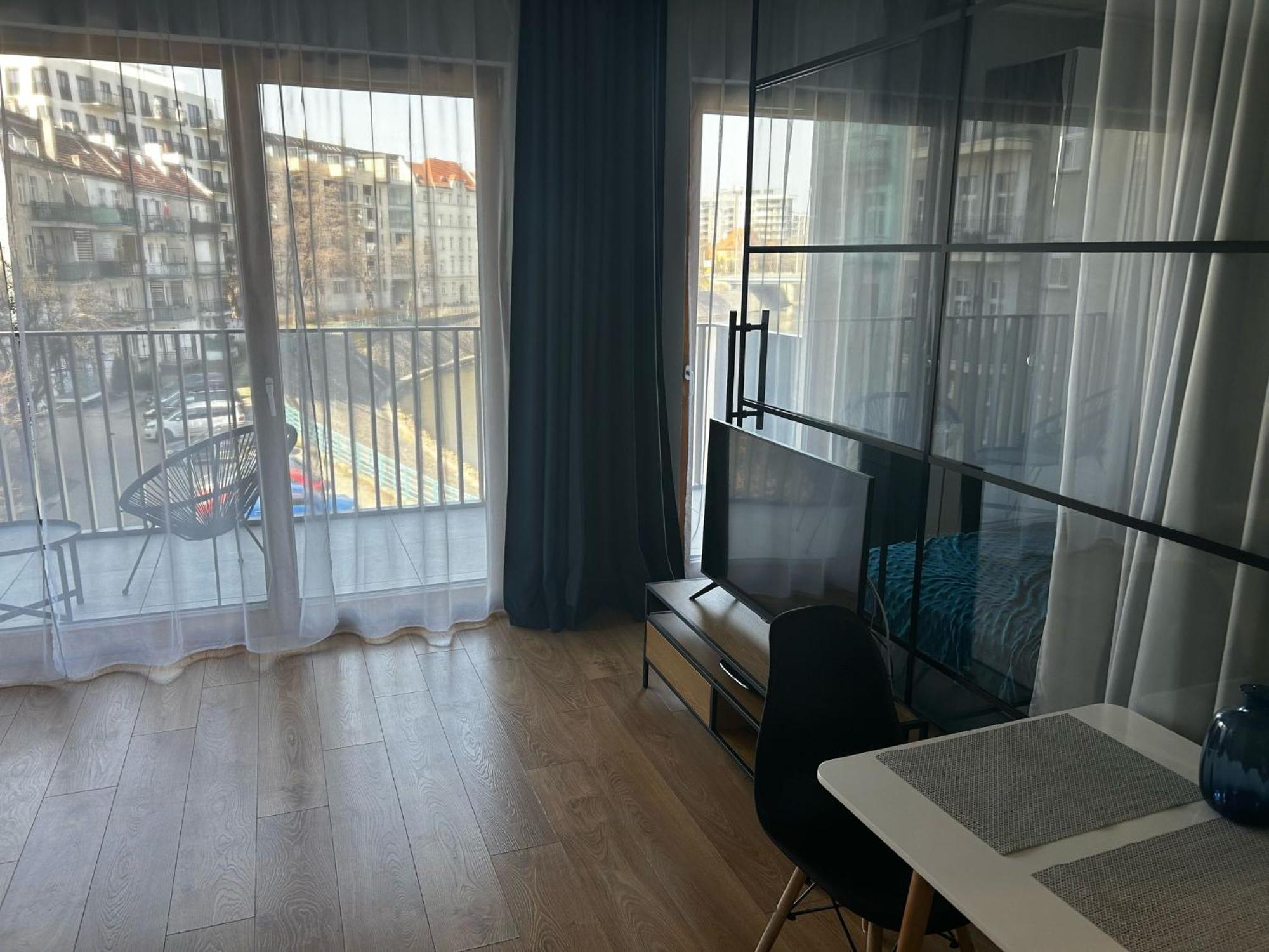 Luksusowy Apartament Z Parkingiem I Klimatyzacja W Samym Centrum Wroclawia Exteriér fotografie
